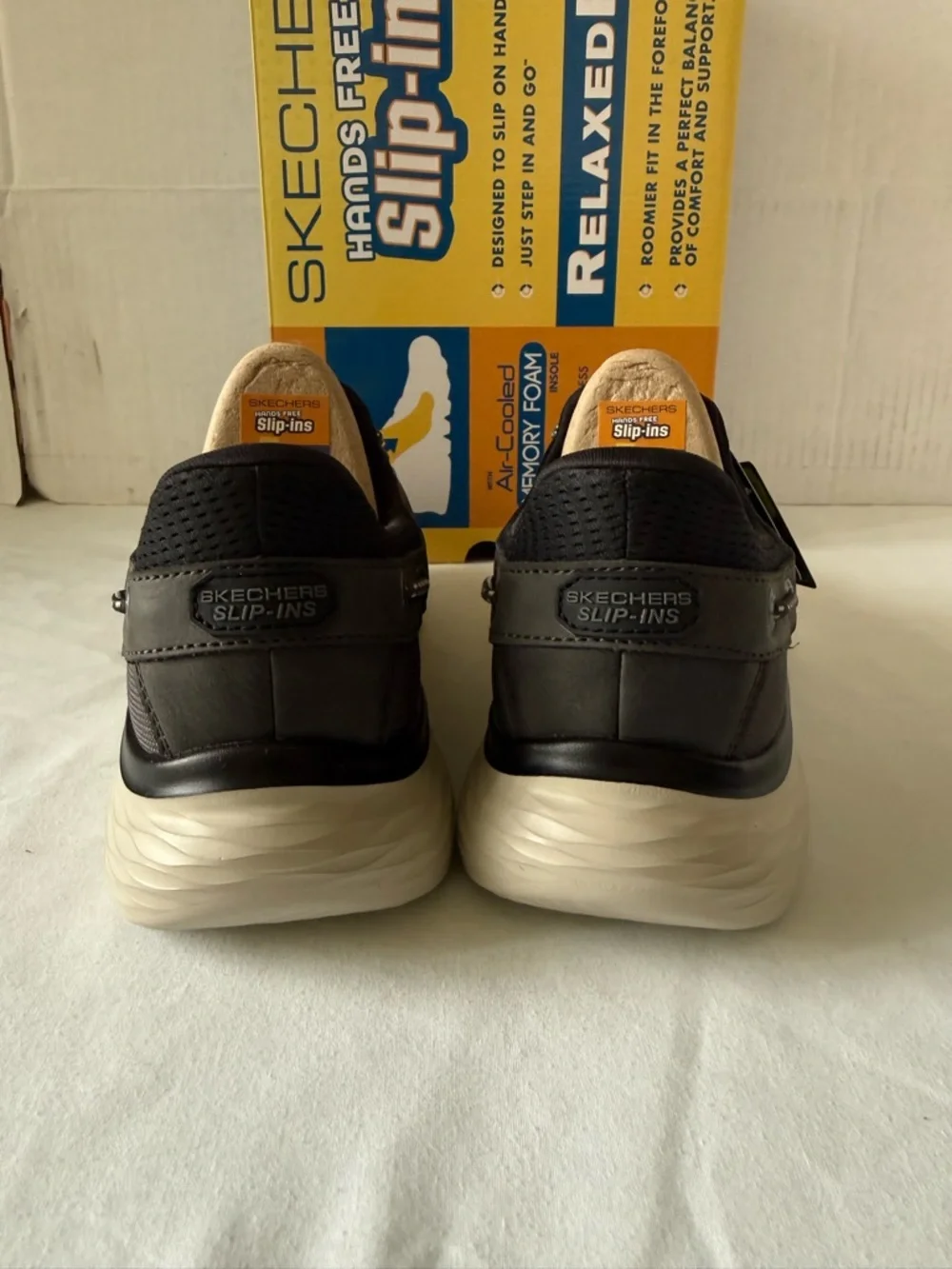Skechers Lawson Parasail Shoes Hands Free Slip-ins Chocolate -Black Mens 8 New